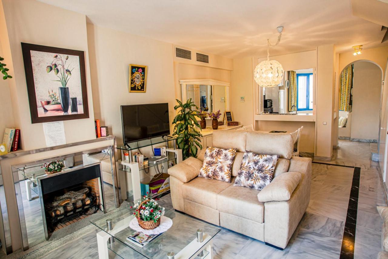 Duplex Apartment On The Beach 71 Марбеля Екстериор снимка