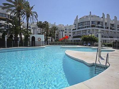 Duplex Apartment On The Beach 71 Марбеля Екстериор снимка